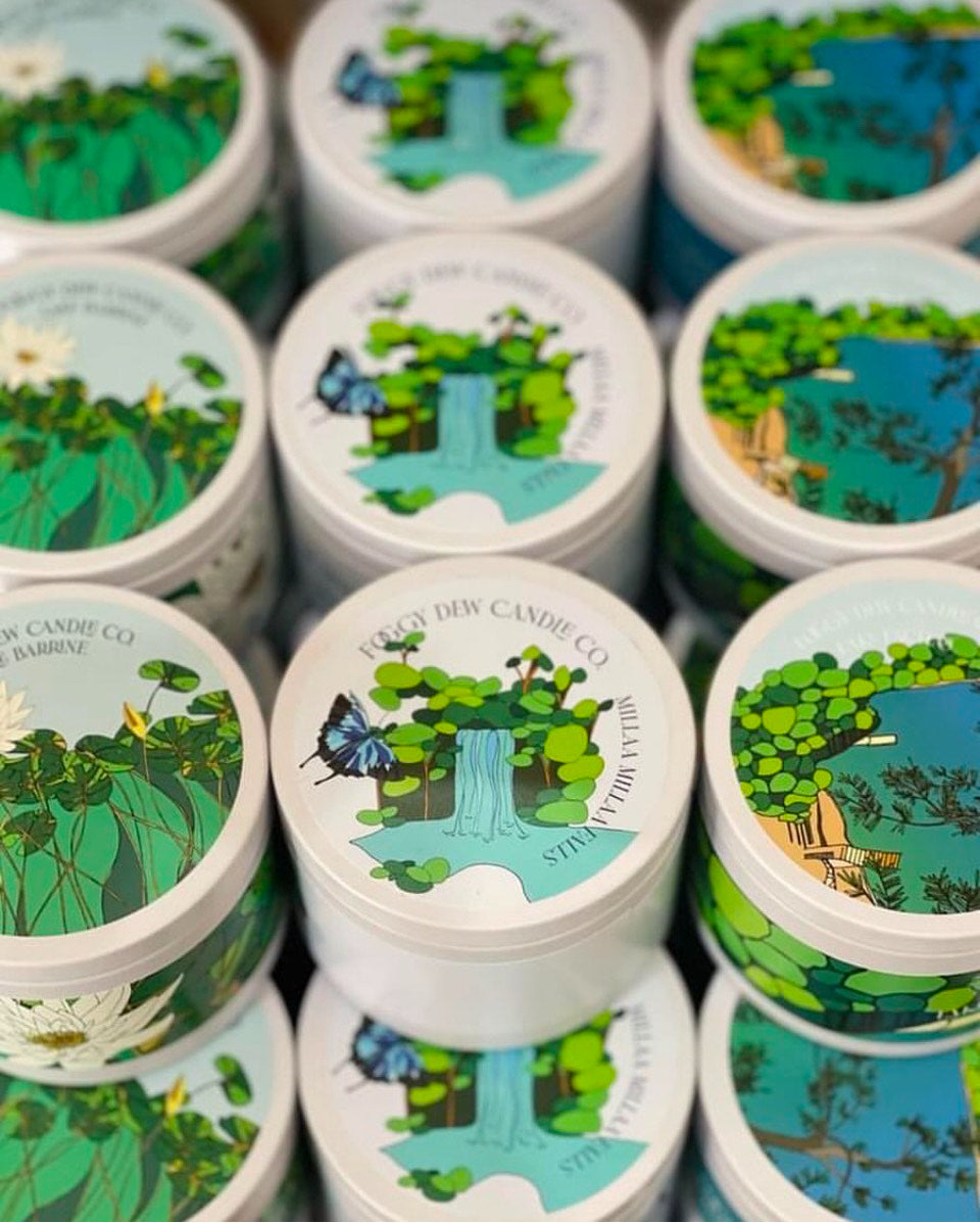 Kakadu Plum 'Millaa Millaa Falls Candle' - 26hrs+ Travel Tin